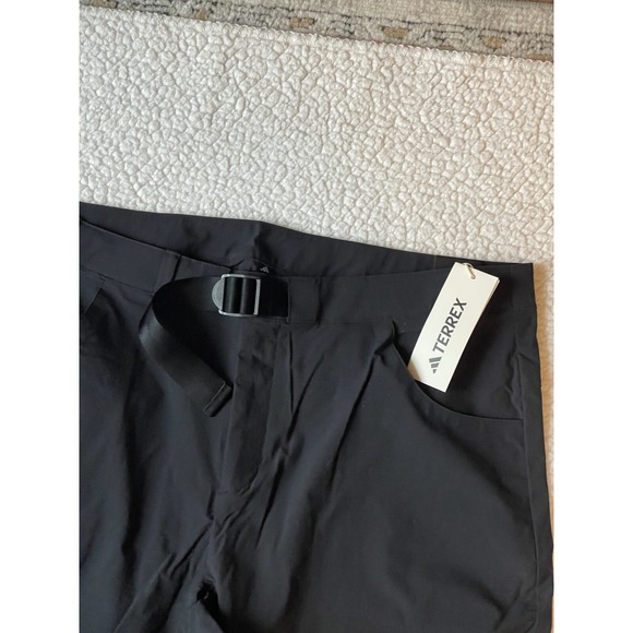 Adidas Terrex Utilitas Zip-Off Hiking Pants Mens Large Black Convertible HN2896